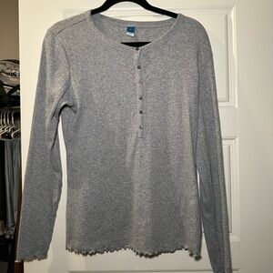 Old Navy Gray Long Sleeve Tee